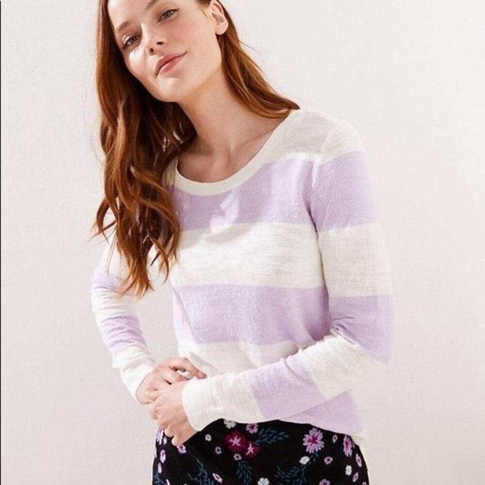 NWT Loft Lavender & Creamy White Scoop Neck Long Sleeve Sweater Women's‎ M